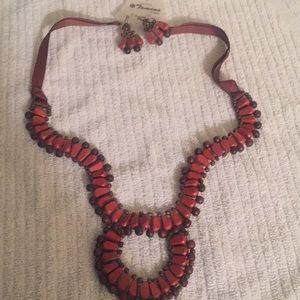 Beautiful new bead necklace and earrings